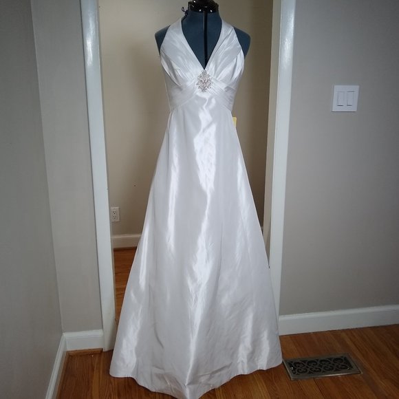 NWT! Allure Bridals # 2254 size # 12 - Picture 1 of 6